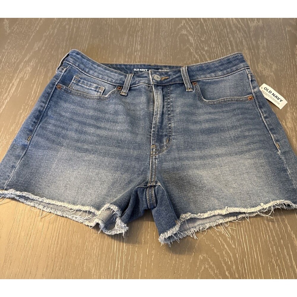 Old Navy High Rise OG straight Short denim shorts Women’s Size 10 Raw Hem NWT
